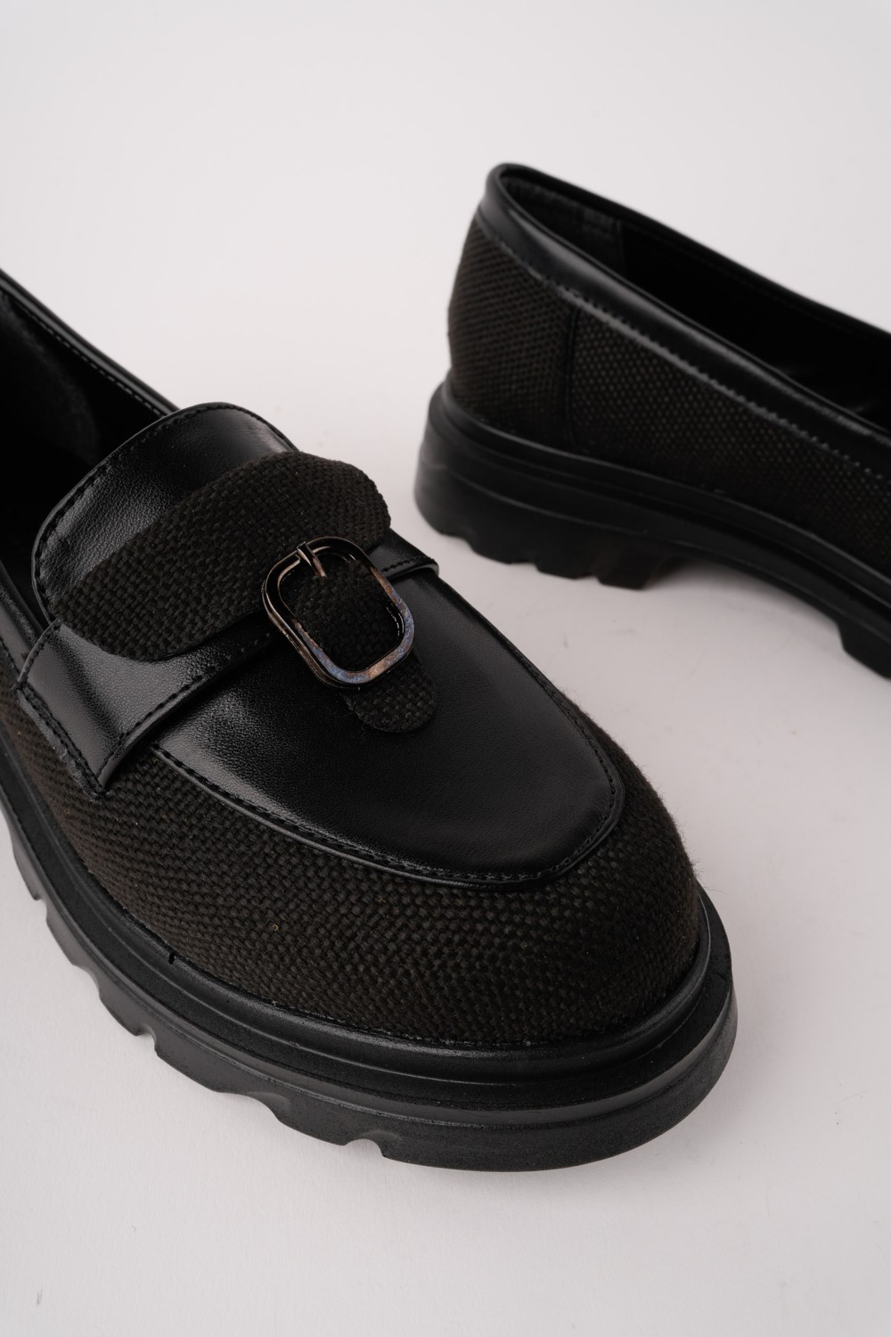 MARSHETTA Nerina Model Deri ve Toka Detaylı Siyah Keten Kadın Loafer Günlük Ayakkabı görsel 4