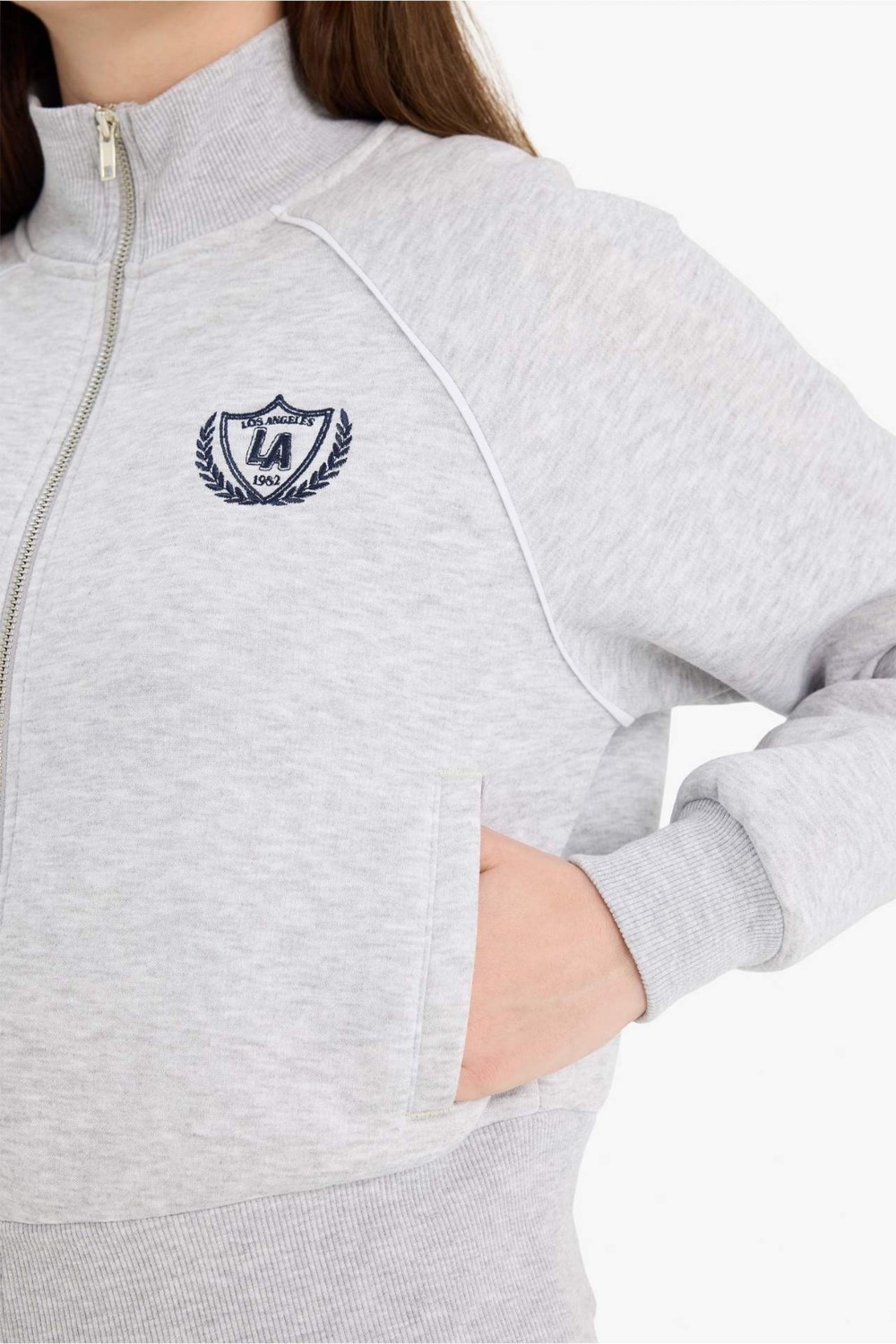 DeFacto Loose Fit Baskılı Fermuarlı Sweatshirt G8117AX26SP görsel 4