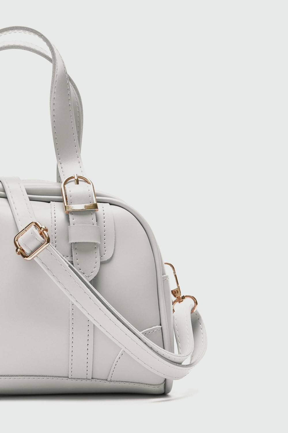 Shule Bags Peggy Oval Çapraz Çanta Krem Metal Aksesuar ile Şık Tasarım Kadınlar İçin Günlük Kullanım görsel 3
