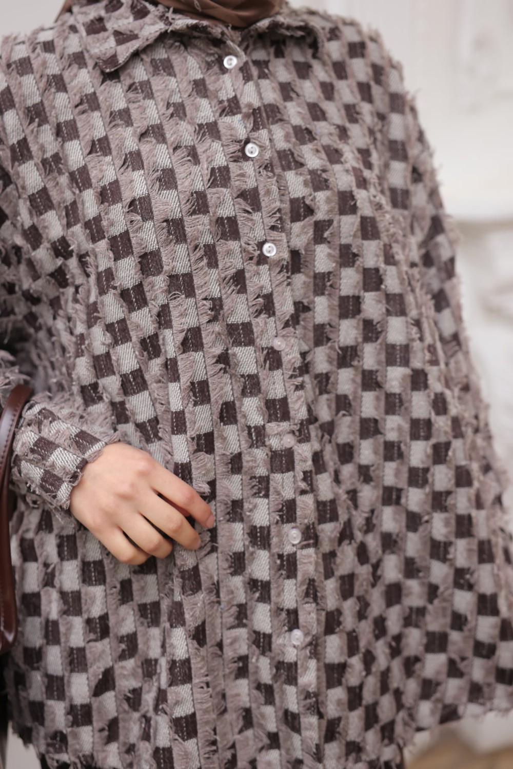 İmaj Butik Kahverengi Renk Bloklu Püsküllü Oversize Gömlek görsel 3