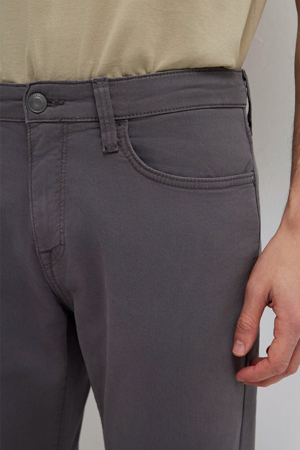 Mavi Marcus Mavi Black Antrasit Gabardin Pantolon 00351A2794 görsel 2