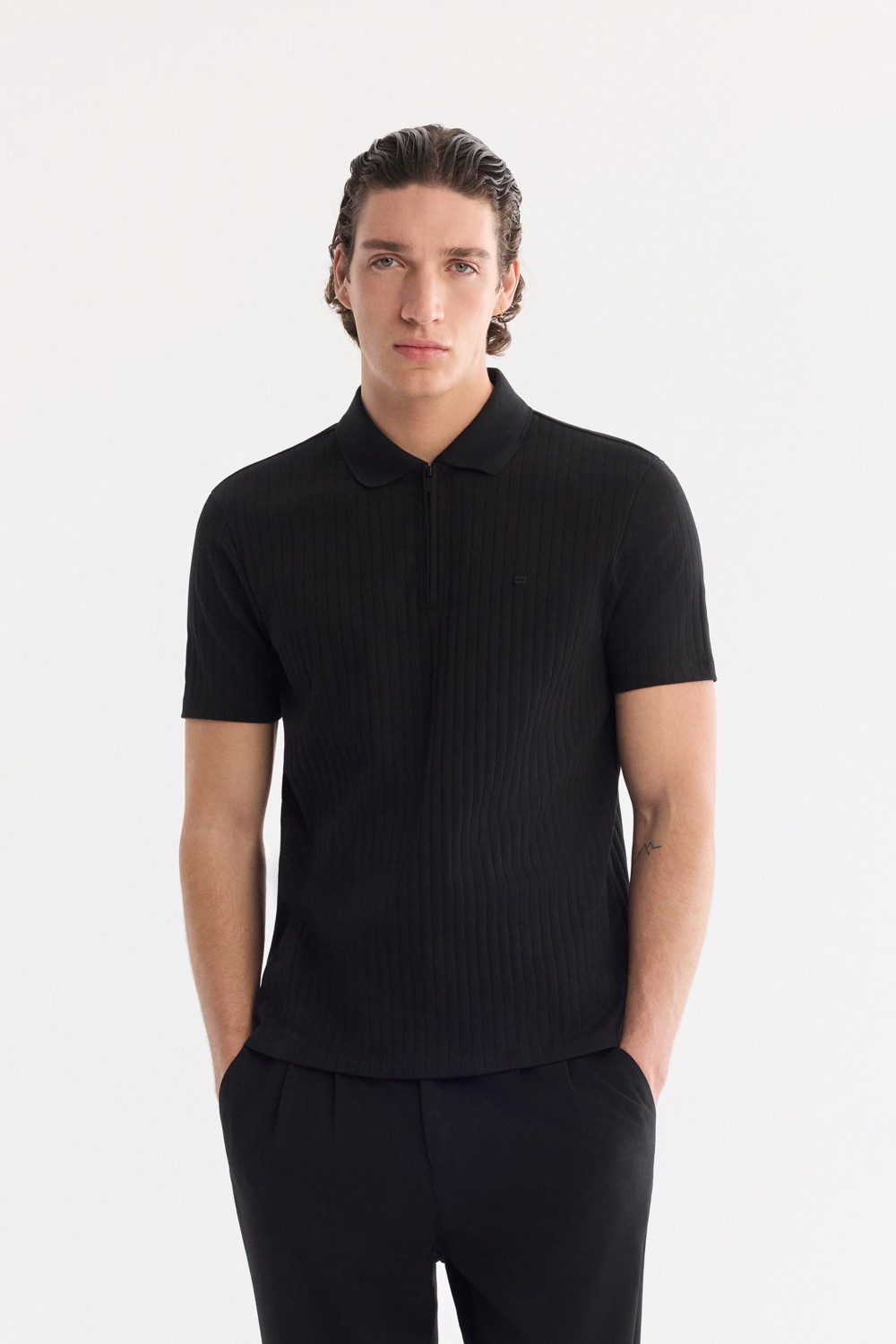 AVVA Erkek Siyah Kıvrılmaz Polo Yaka Fermuarlı %100 Pamuk Regular Fit T-Shirt A61Y1038