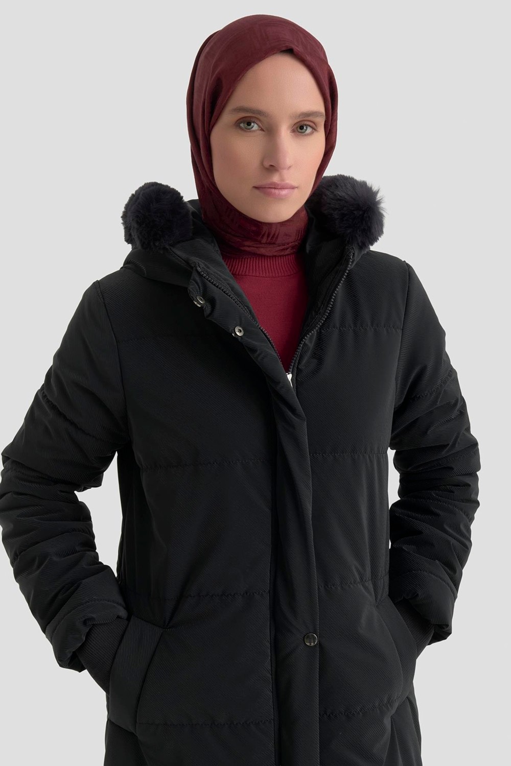 Armine Trend Boydan Fermuarlı Yanları Fermuar Detaylı Kapüşonu Kürklü Mont Lacivert 25KT744 görsel 2