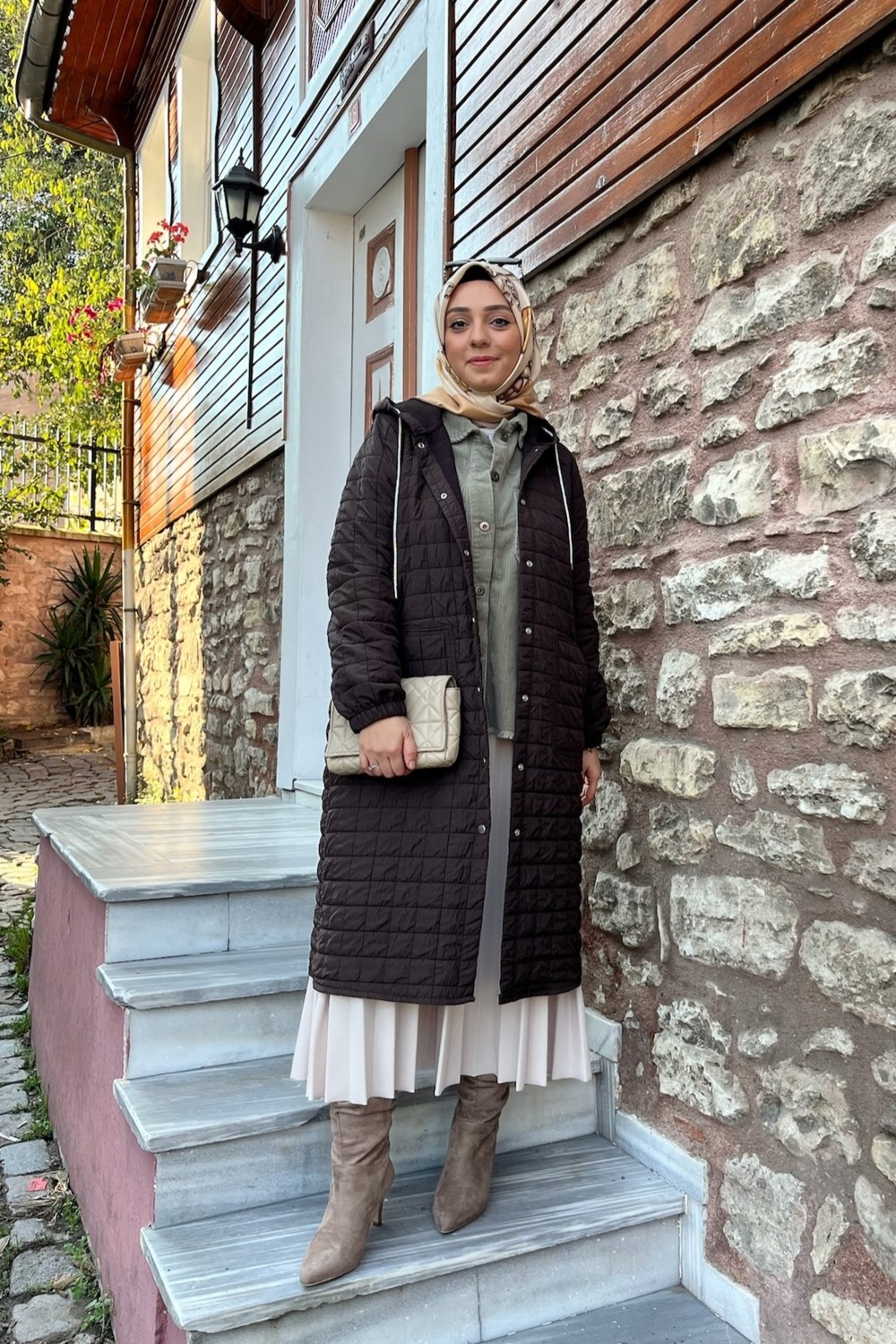 Tuğba Sarı Kahverengi Giy Çık Uzun Kadın Mont