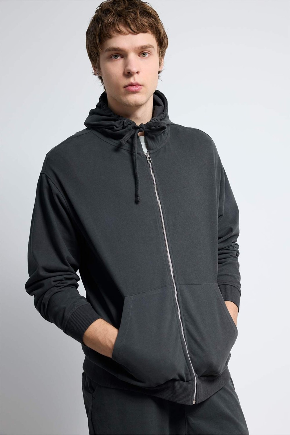 DeFacto Ultra Yumuşak %100 Pamuk Relax Fit Fermuarlı Sweatshirt F9812AX26SP görsel 4