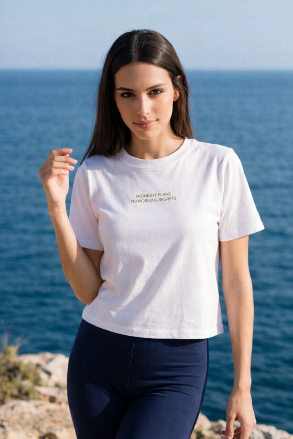 Amia&Co. %100 Pamuk Beyaz Baskılı Kısa Kollu Bisiklet Yaka Kadın T-Shirt