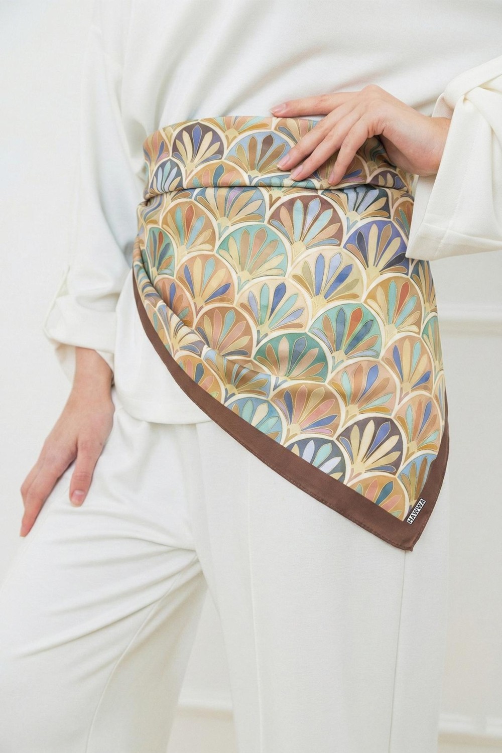 Hawwa Pastel Yelpaze Desenli Saten Fular görsel 2
