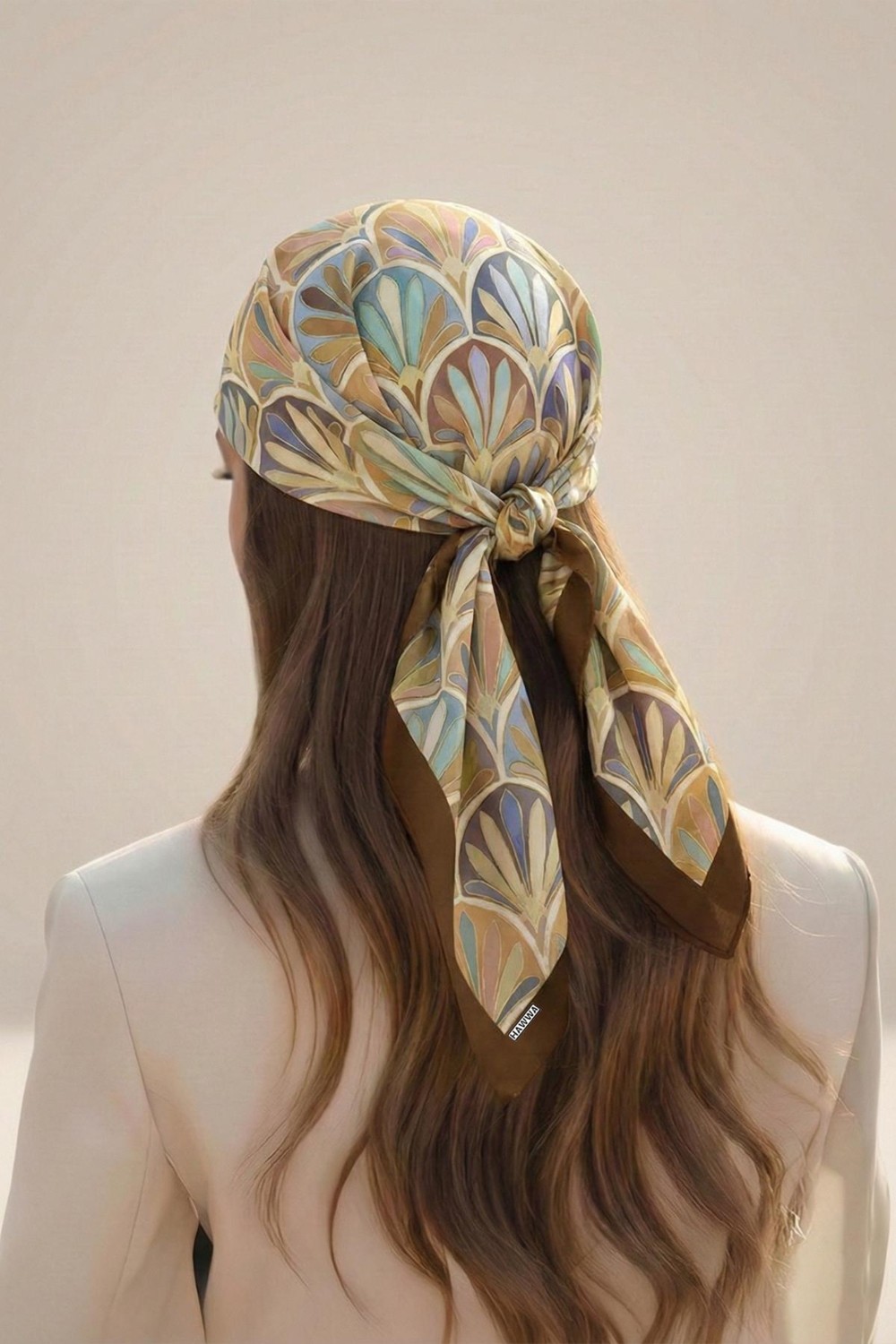 Hawwa Pastel Yelpaze Desenli Saten Fular görsel 3