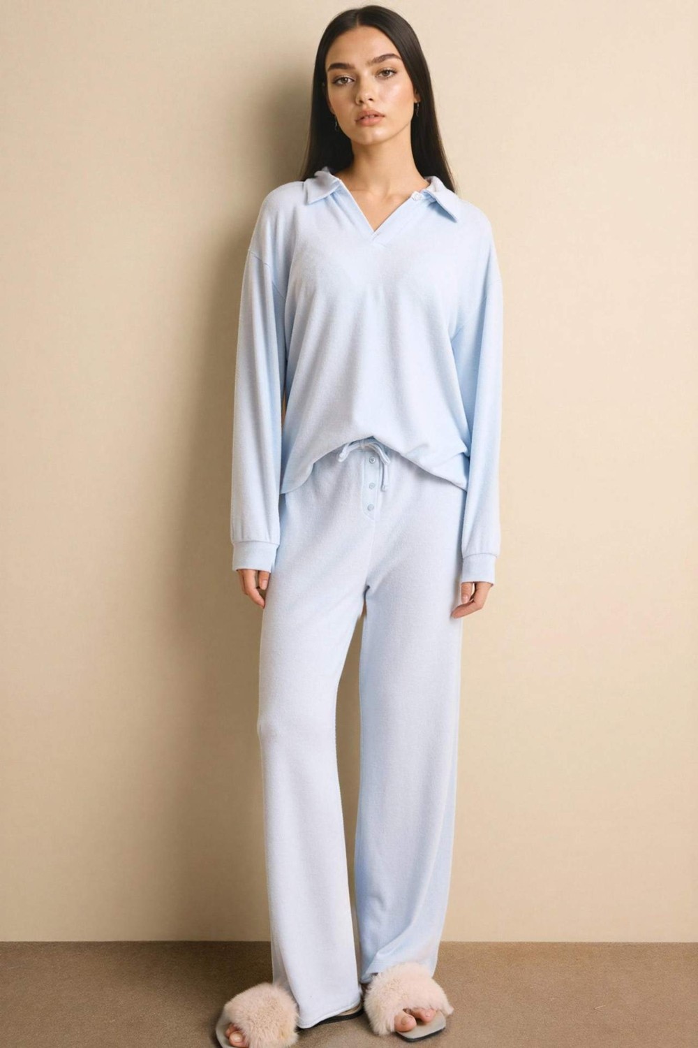 DeFacto Regular Fit Ultra Yumuşak Uzun Kollu Velur Üst Uzun Alt Pijama Takımı G1188AX26SP