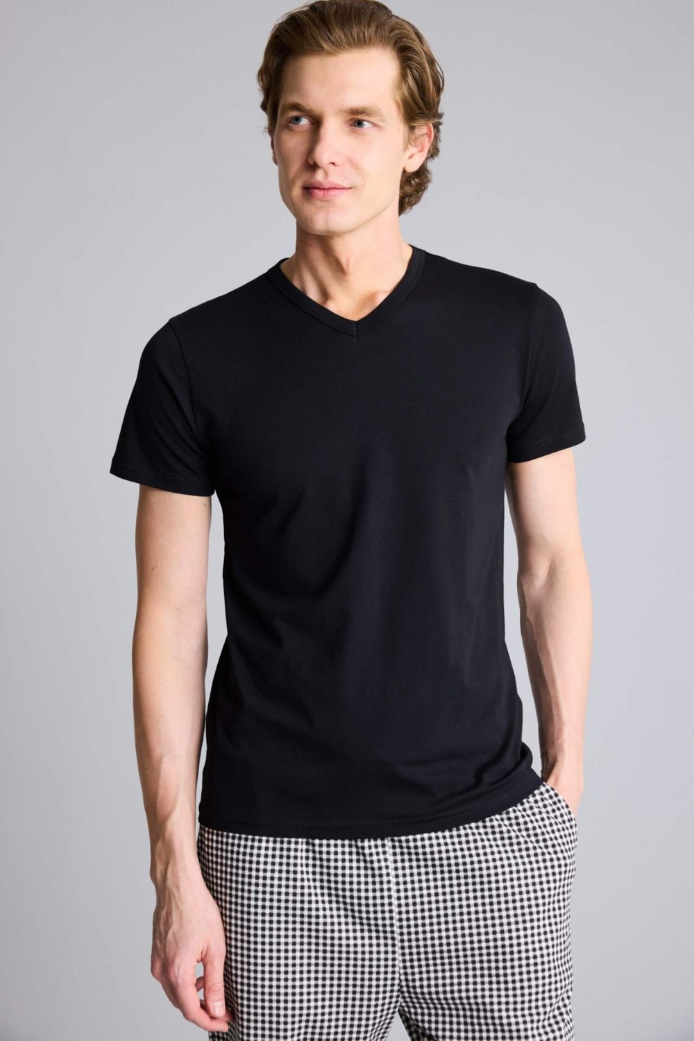 DeFacto Slim Fit Bisiklet Yaka Basic Tişört L4884AZ26SP görsel 3