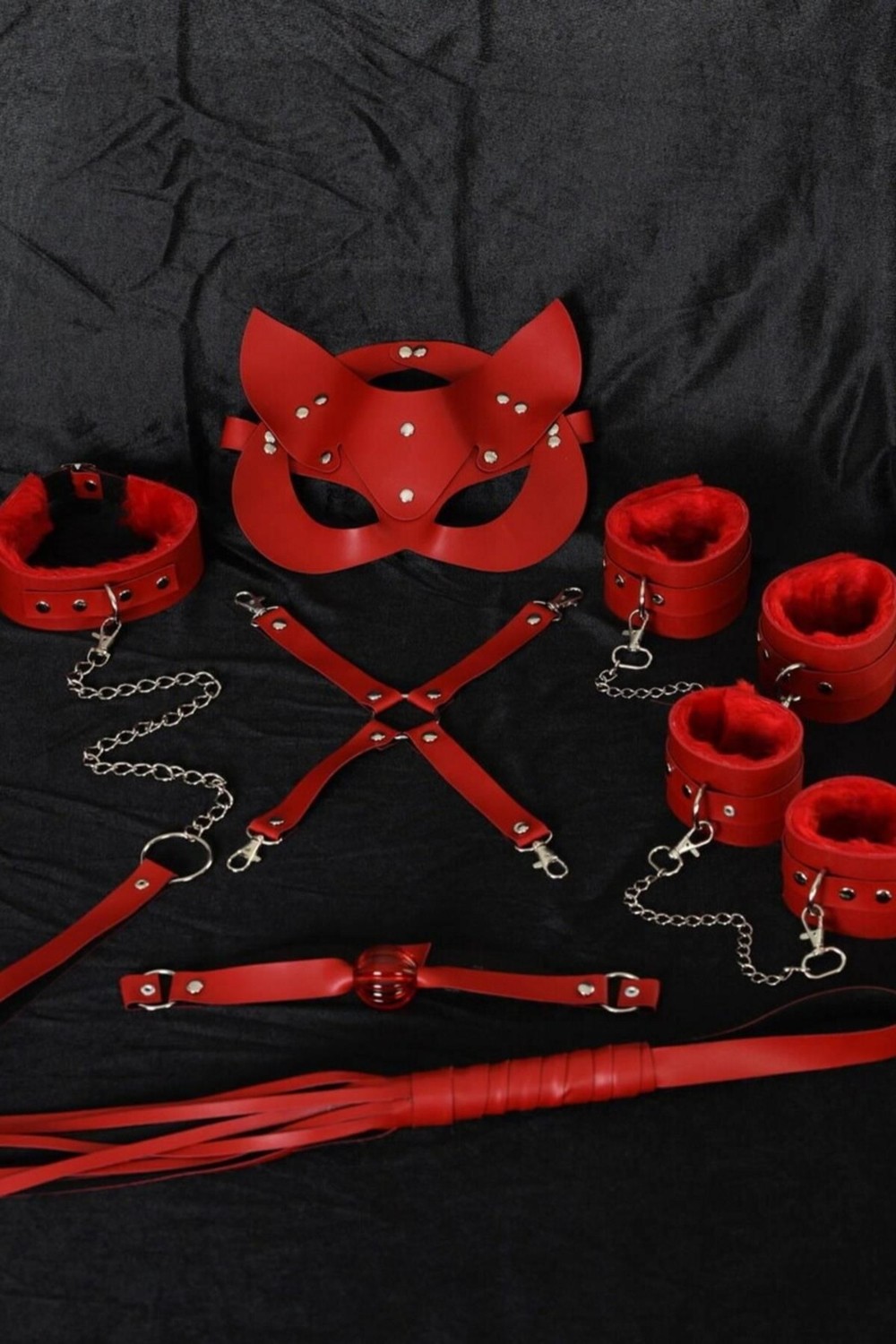 Kırmızı Içi Tüğlü Maske,kol,bacak,ağız Topu,kırbaç,tasma Set 700938