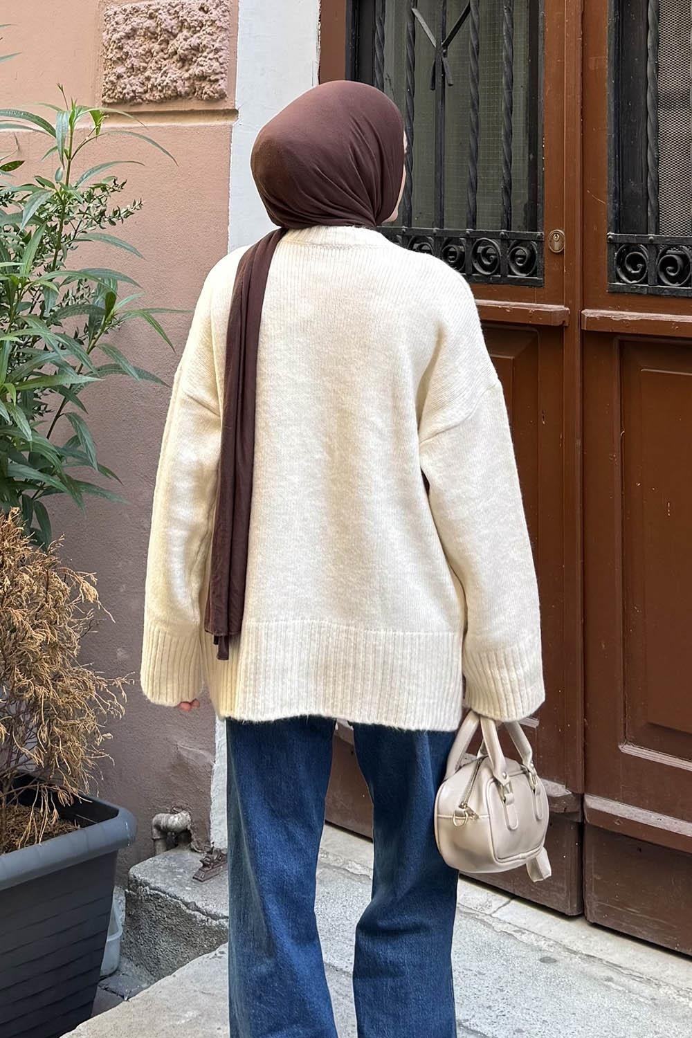 Lamelif Natural Renk Geniş Kollu Kazak Pamuk Malzemeden Üretilmiş Şık Tasarım Kadın Giyim görsel 8