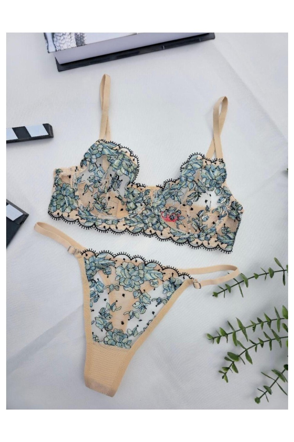 Valunor Floral Mavi Kadın İç Giyim Takımı Fantazi Dantelli Bralet & Tanga Takım görsel 6