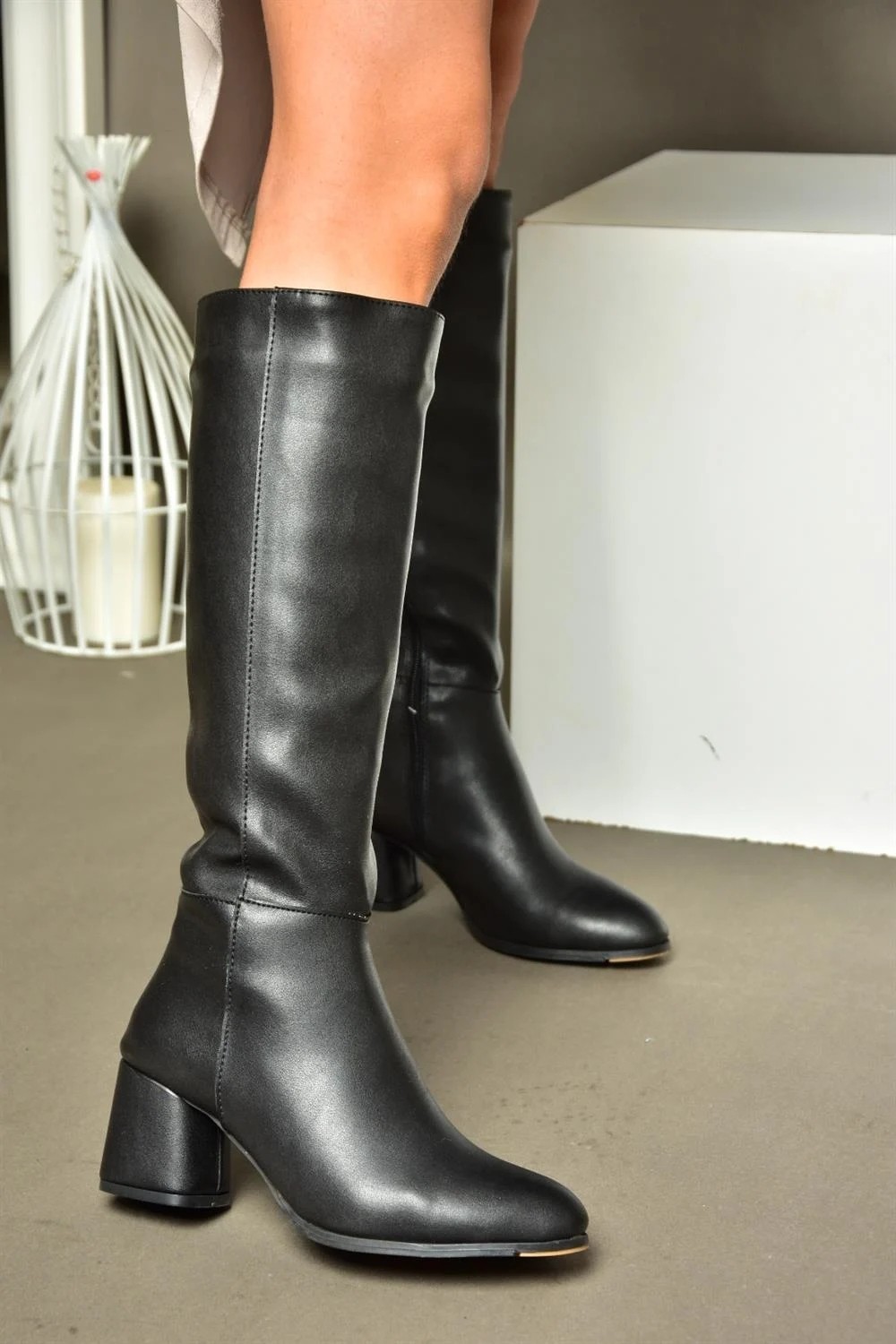 Fox Shoes Siyah Kadın Çizme Suni Deri Kalın Topuklu Günlük Kullanım İçin Şık Tasarım-J848300109 görsel 6