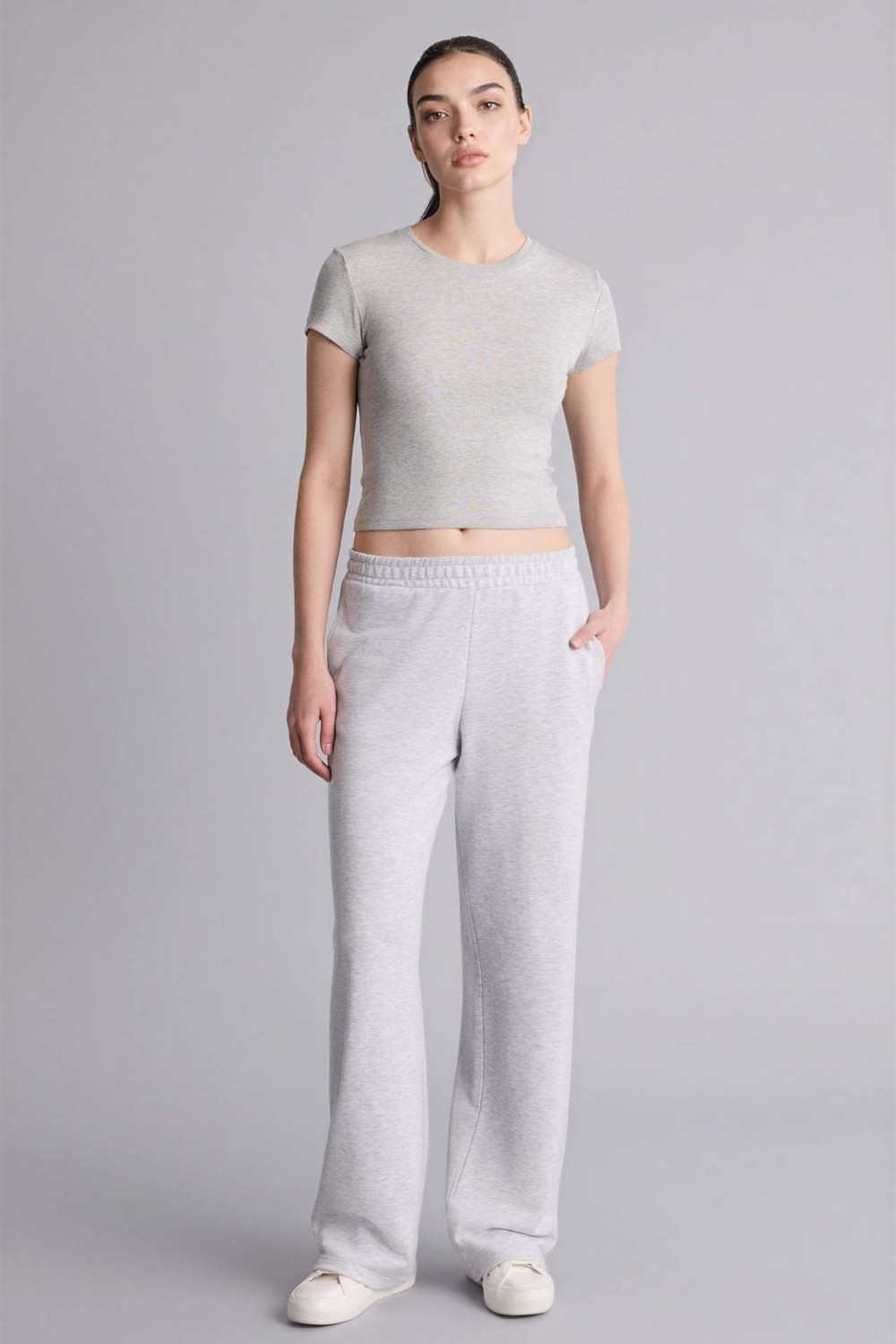 DeFacto Straight Fit Basic Eşofman Altı F7143AX26SP