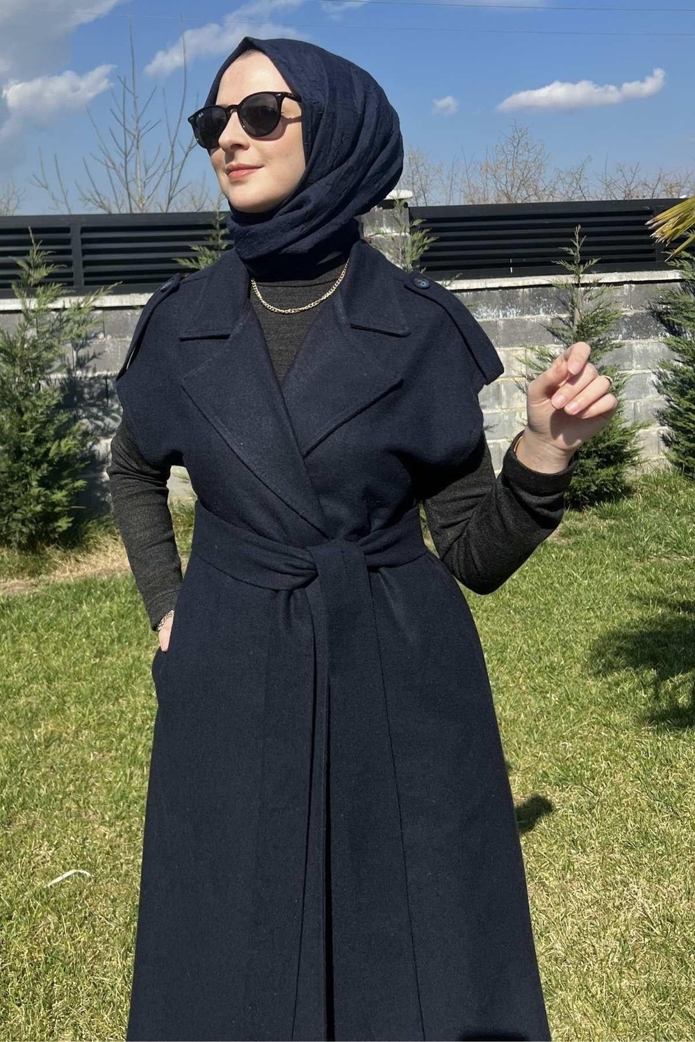 Rabia Şamlı Apoletli Lacivert Yelek görsel 2