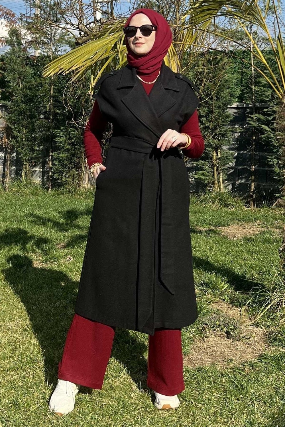Rabia Şamlı Apoletli Siyah Yelek görsel 5