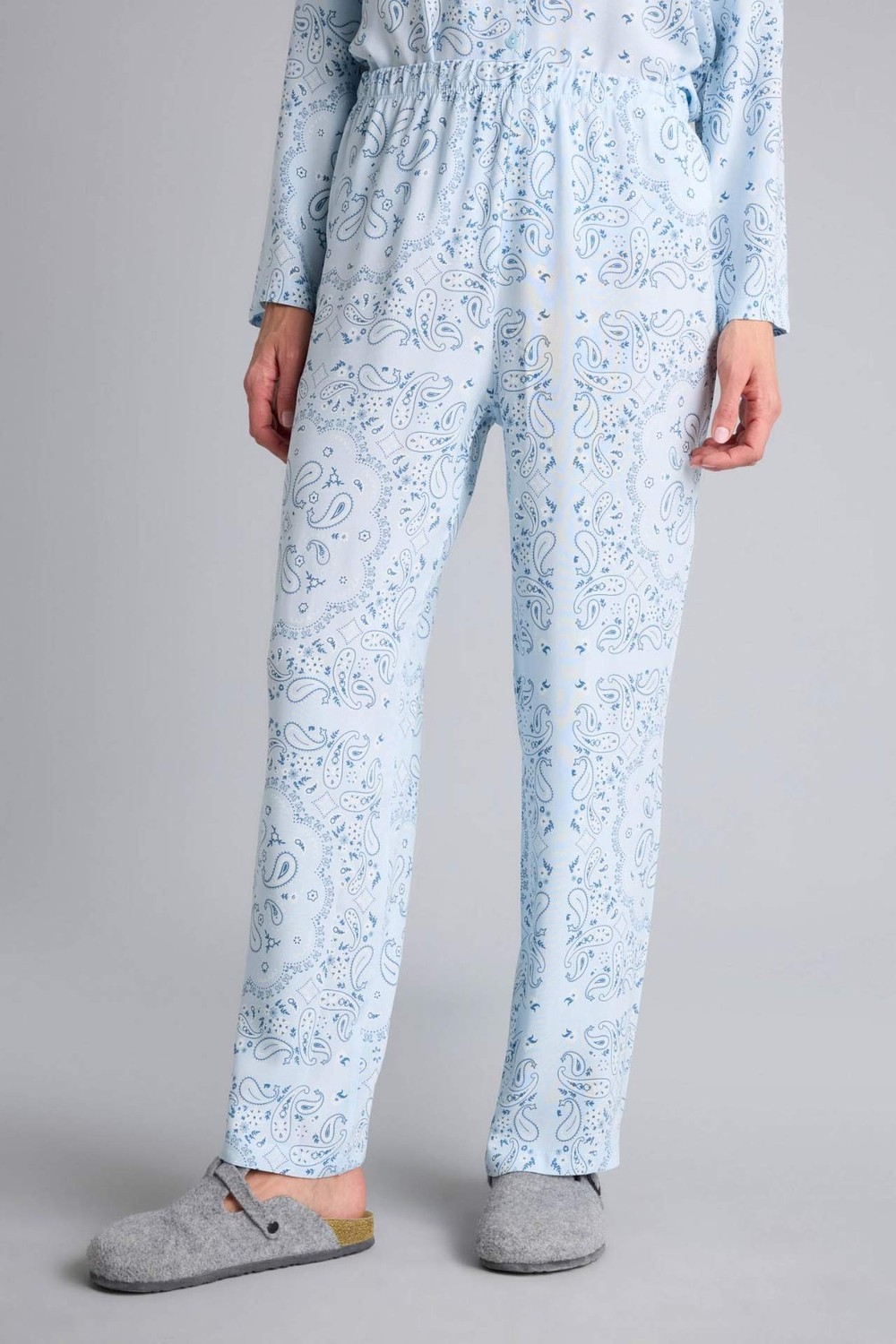 DeFacto Regular Fit Desenli Uzun Kollu Üst Uzun Alt Pijama Takımı F9824AX26SP görsel 5