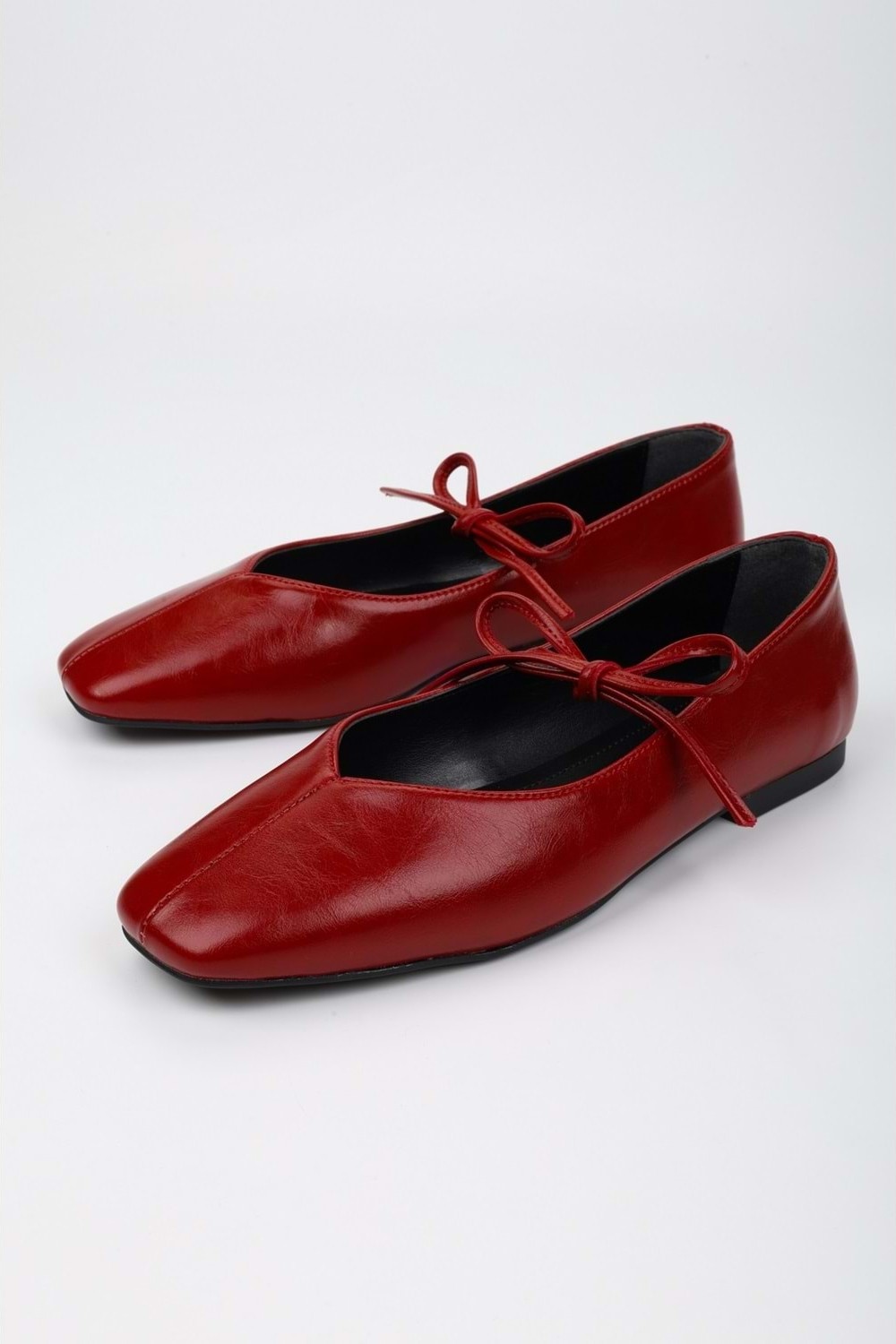 Shoeberry Kadın Noriel Kırmızı Cilt Bağlamalı Babet görsel 4