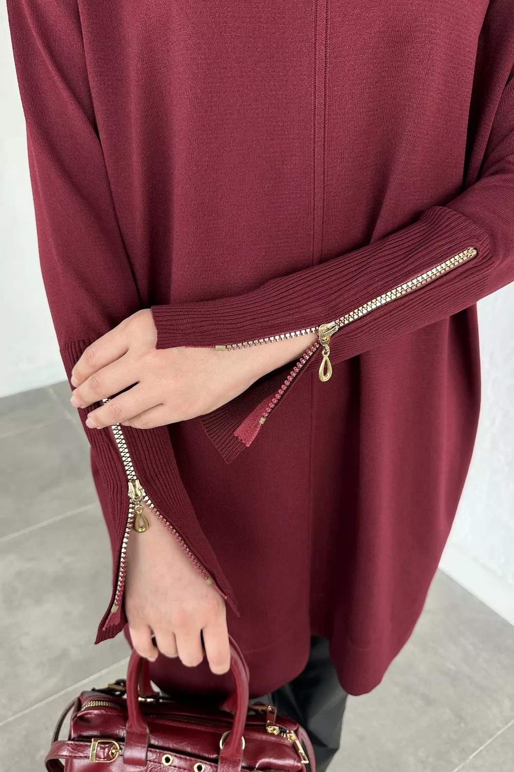 Julude Gülseli Kol Fermuar Detaylı Tesettür Triko Tunik P-00020679 görsel 5