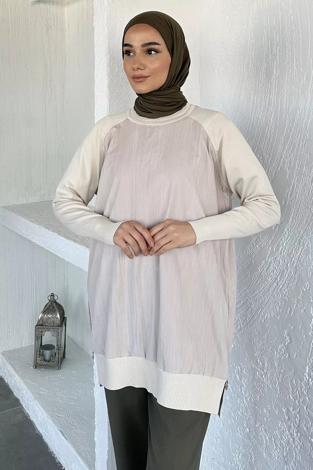 Julude Gülseli Yan Fermuar Detaylı Bisiklet Yaka Tesettür Tunik P-00020916 görsel 7