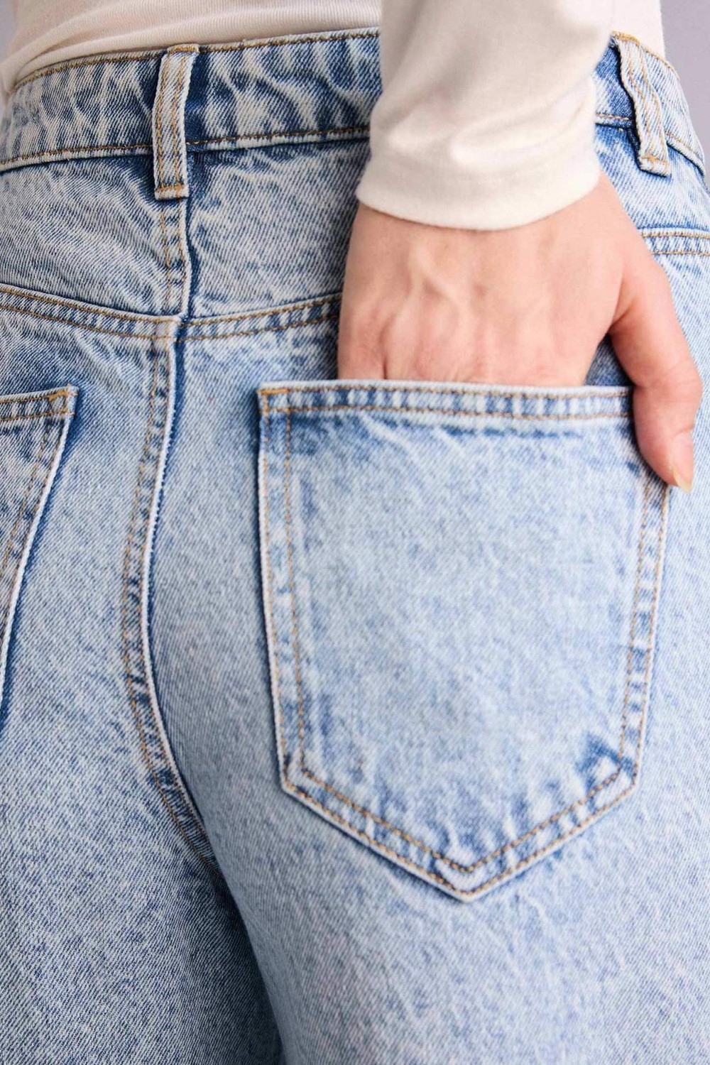 DeFacto %100 Pamuk 90's Wide Leg Yüksek Bel Düz Paça Uzun Jean Kar Yıkamalı Pantolon G4923AX26SM görsel 5