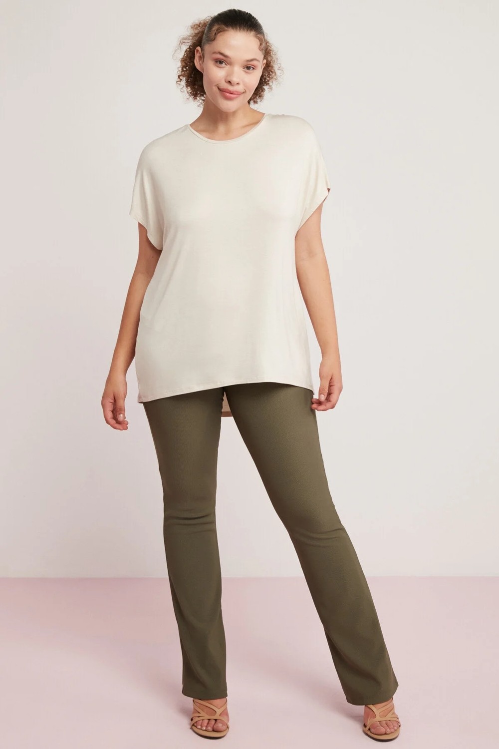 Ethiquet Amanda Kadın Viskon Karışımlı Dökümlü Oversize Bej Büyük Beden T-shirt