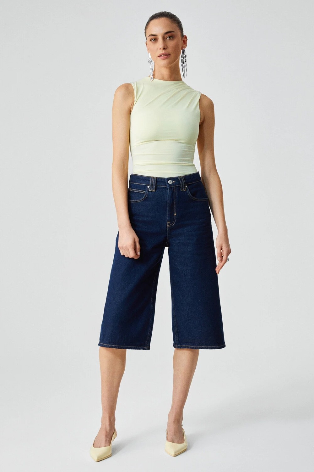 Ethiquet CANISA Kadın Slim Fit Sıfır Kol Yuvarlak Yaka Düz Renk Sarı Atlet görsel 2