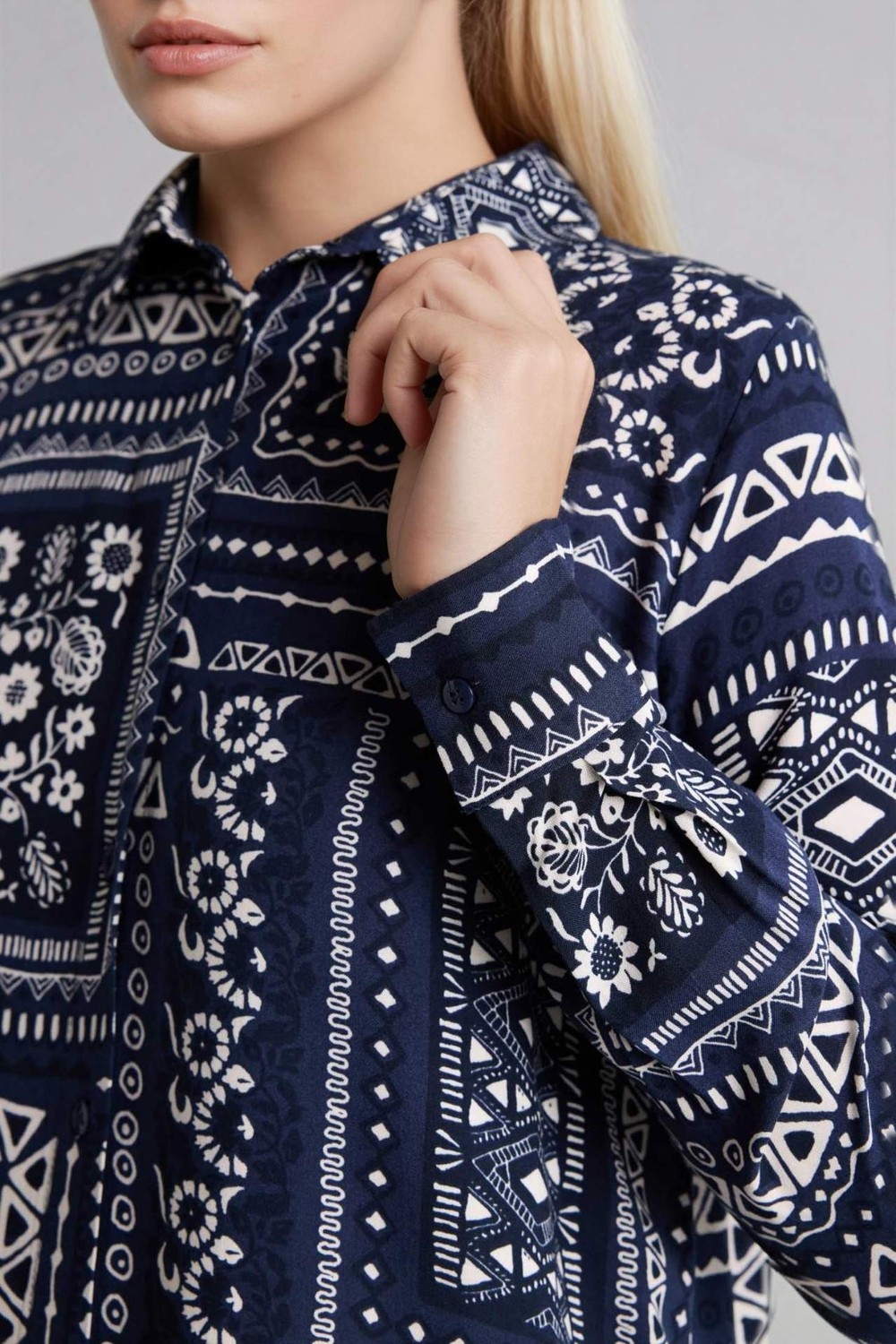 DeFacto Loose Fit Desenli Gömlek Tunik T0609AZ26SP görsel 4