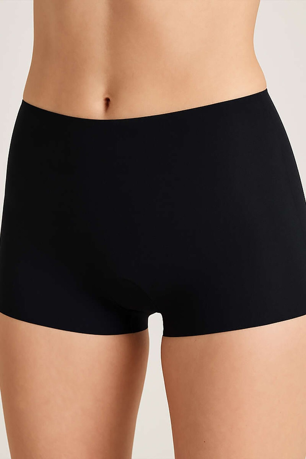 NBB Siyah Lazer Kesim Iz Yapmaz Short görsel 5