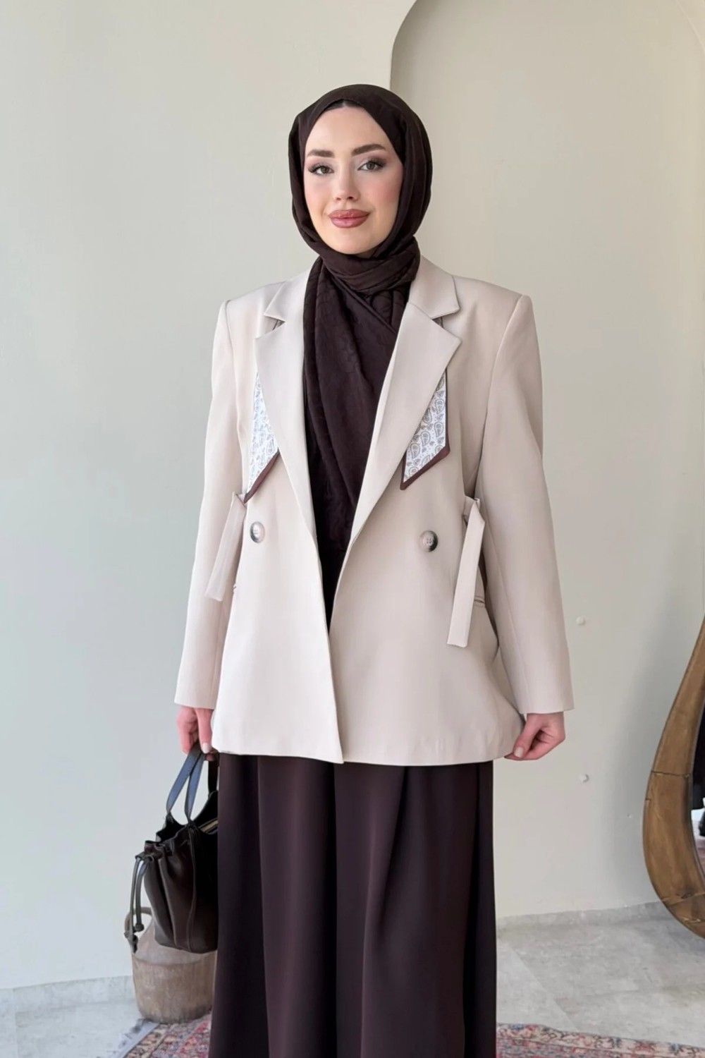 Tesettür Diyarı Kayle Kuşaklı Blazer Tesettür Ceket- Camel Standart (36-42 Beden Uyumlu)