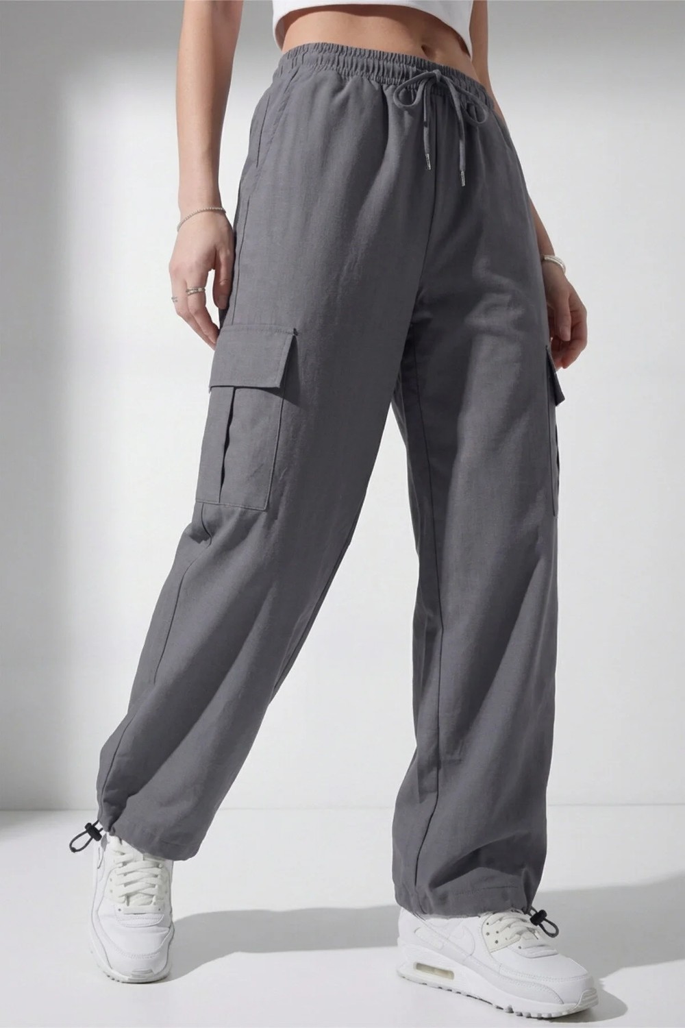 Veleno Kadın Lacivert Oversize Paraşüt Kumaş Kargo Cepli, Ayarlanabilir Paça Klipsli, Baggy Pantolon görsel 8