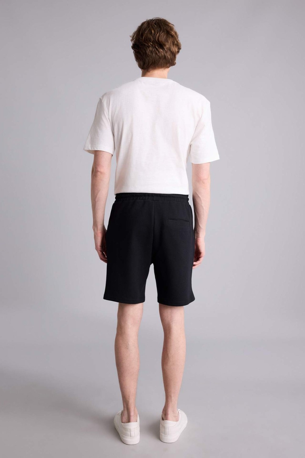 DeFacto Regular Fit Düz Paça Twill Şort G7252AX26SM görsel 5