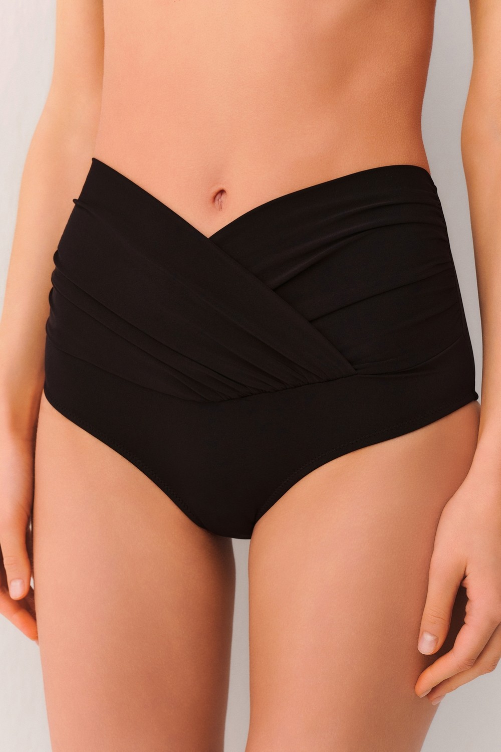 Suwen Siyah Yüksek Bel V Kesim Bikini Alt Örme Kumaş ile Şık Tasarım Kadınlar İçin