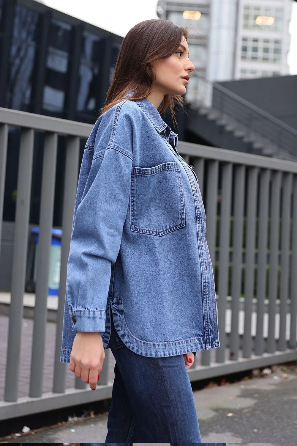 Bigdart Çift Cepli Oversize Denim Ceket Kadın 100% Pamuk Lacivert Renkli Şık Tasarım görsel 5