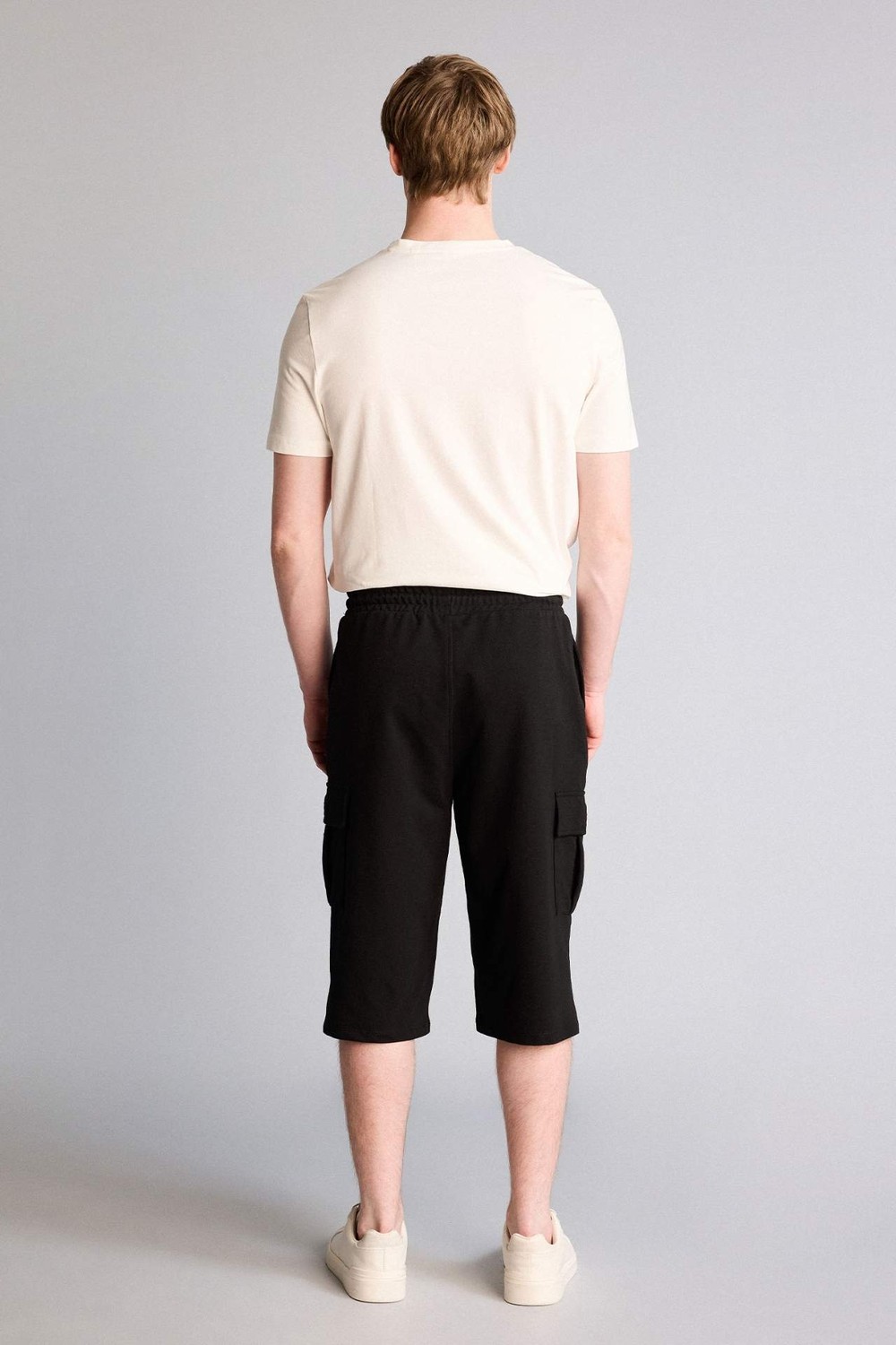 DeFacto Relax Fit Düz Paça Sweatshirt Kumaşı Uzun Şort T4693AZ26SM görsel 5