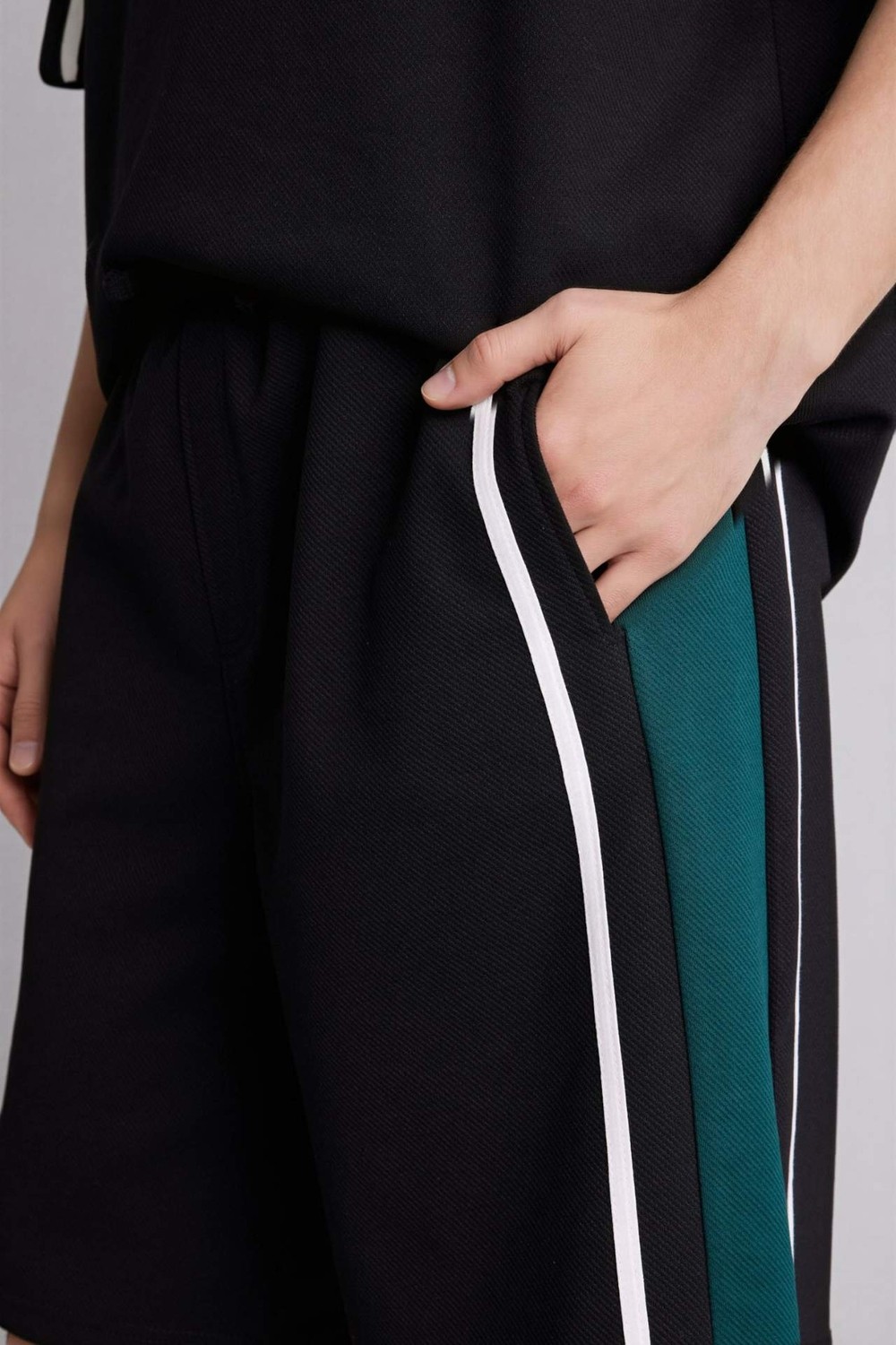 DeFacto Baggy Fit Beli Lastikli Şort G4186AX26SM görsel 4