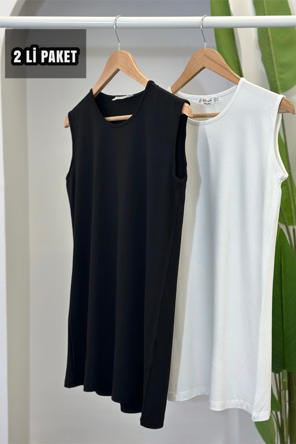 İmaj Butik 2'li Paket Siyah Beyaz Sıfır Kol Penye Içlik Tunik