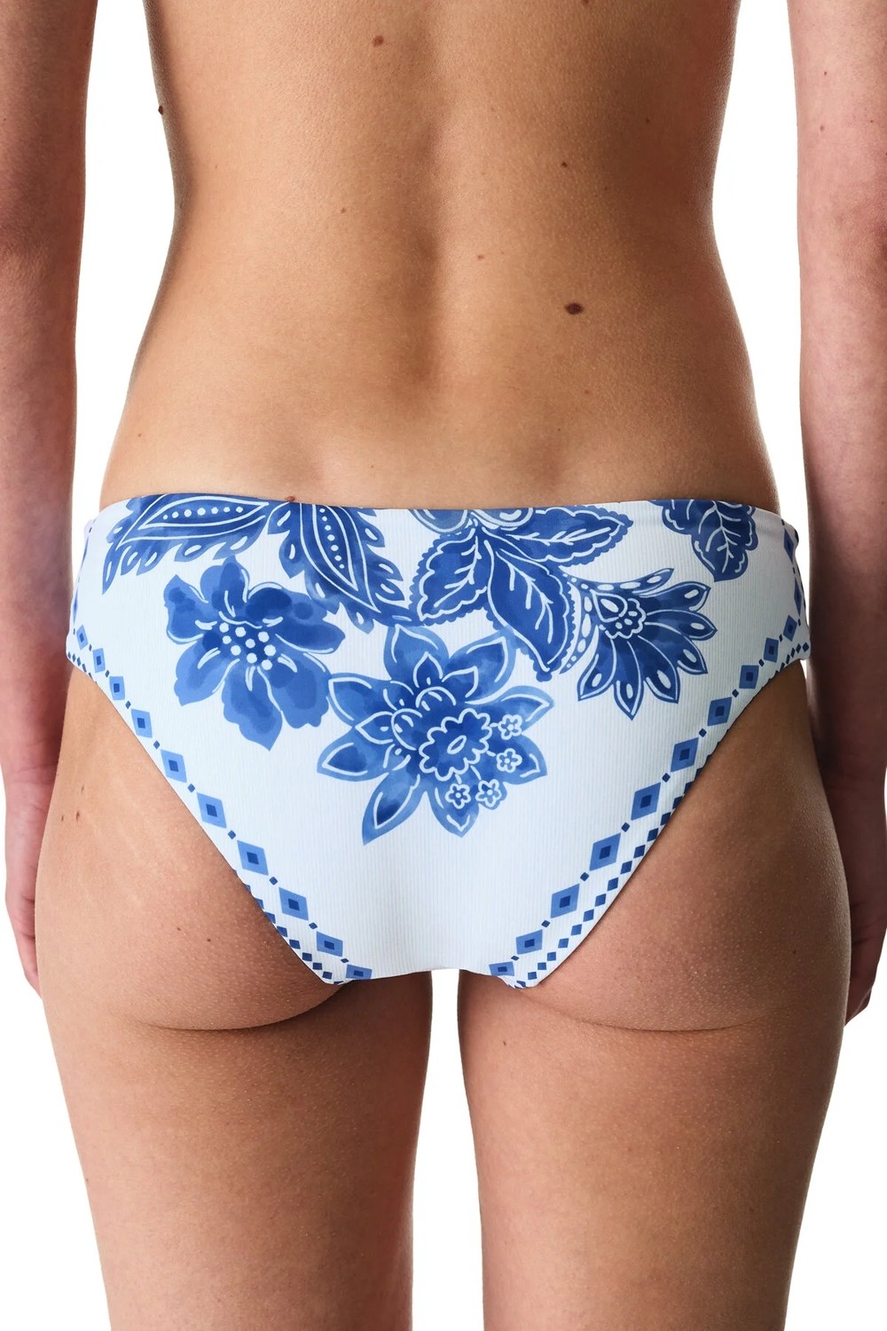 Penti Giana Çiçekli Orta Bel Bikini Altı görsel 2