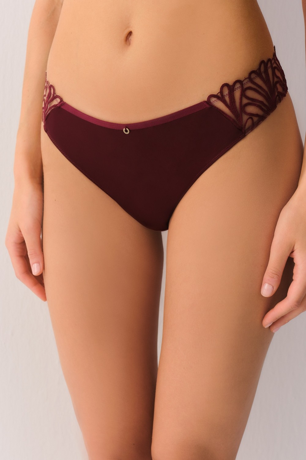 Suwen Dark Temptation Brazilian String Külot