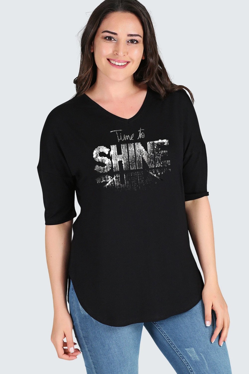 Curvy Trend Büyük Beden Shine Baskılı Yarım Kol Yan Yırtmaç Bluz