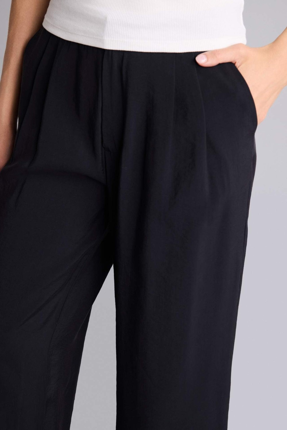 DeFacto Wide Leg Fermuarlı Normal Bel Düz Paça Akışkan Kumaş Pantolon H1929AX26SM görsel 4