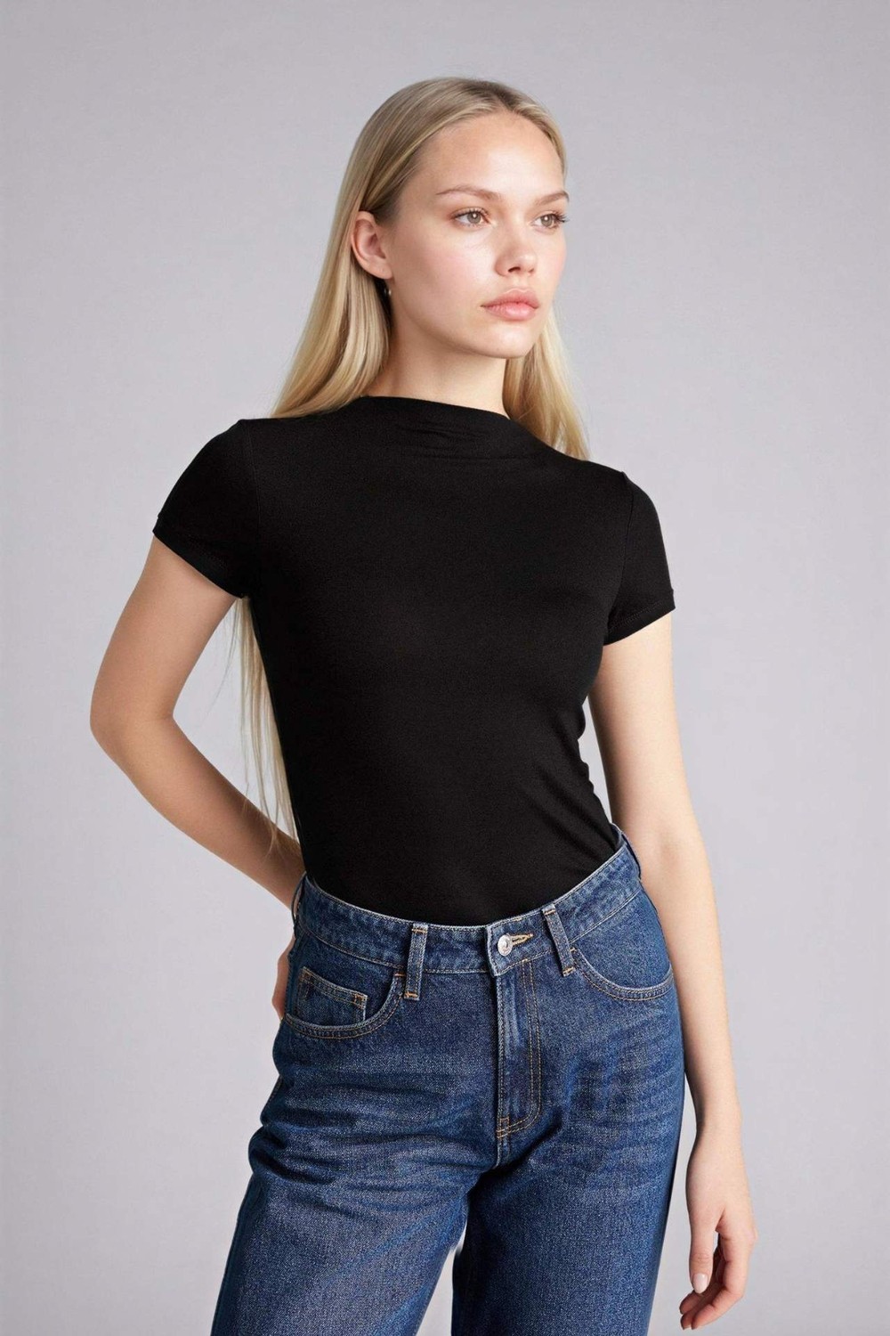 DeFacto Slim Fit Yarım Balıkçı Yaka Tişört E5906AX26SP görsel 3