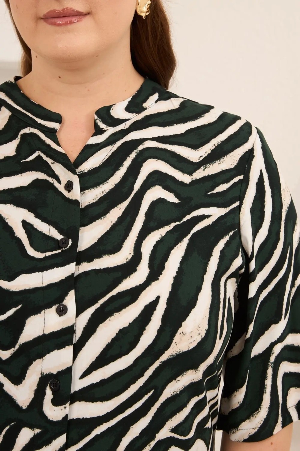 Rmg Zebra Desen Büyük Beden Viskon Gömlek Haki görsel 3