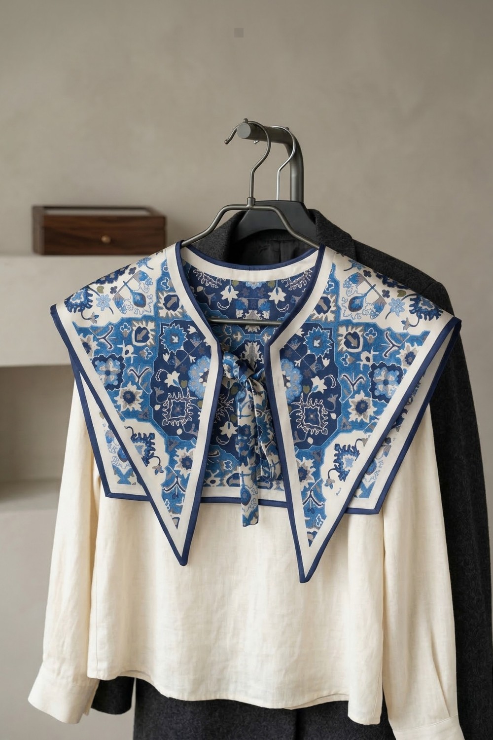 Walkenzo Iznik Çini Motifli Kadın Omuz Şalı | Fular Yaka (Yakalık) görsel 6