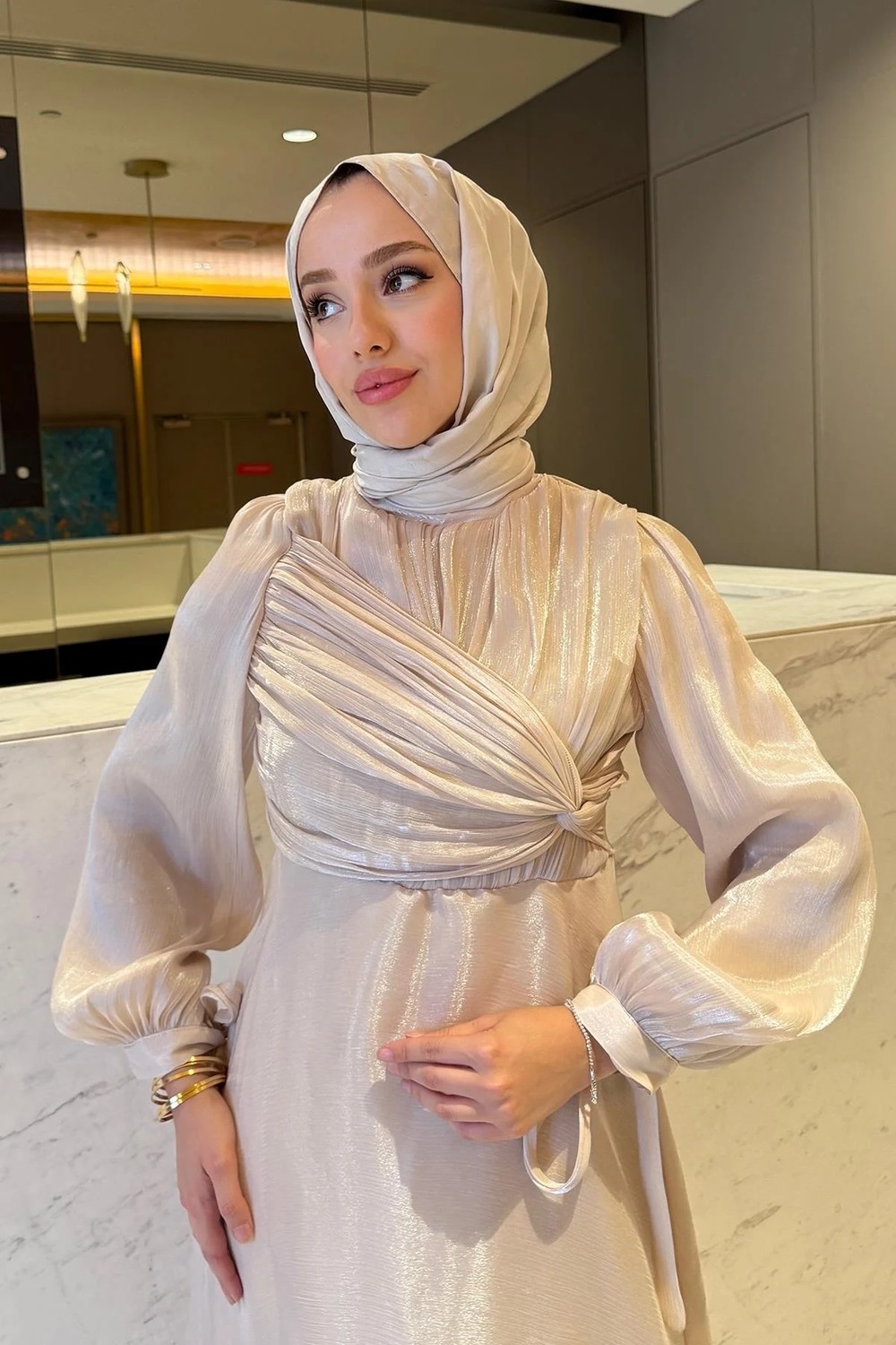 Tesettür Diyarı Ala Model Yandan Dolamalı Janjan Kumaş Tesettür Abiye- Somon görsel 8