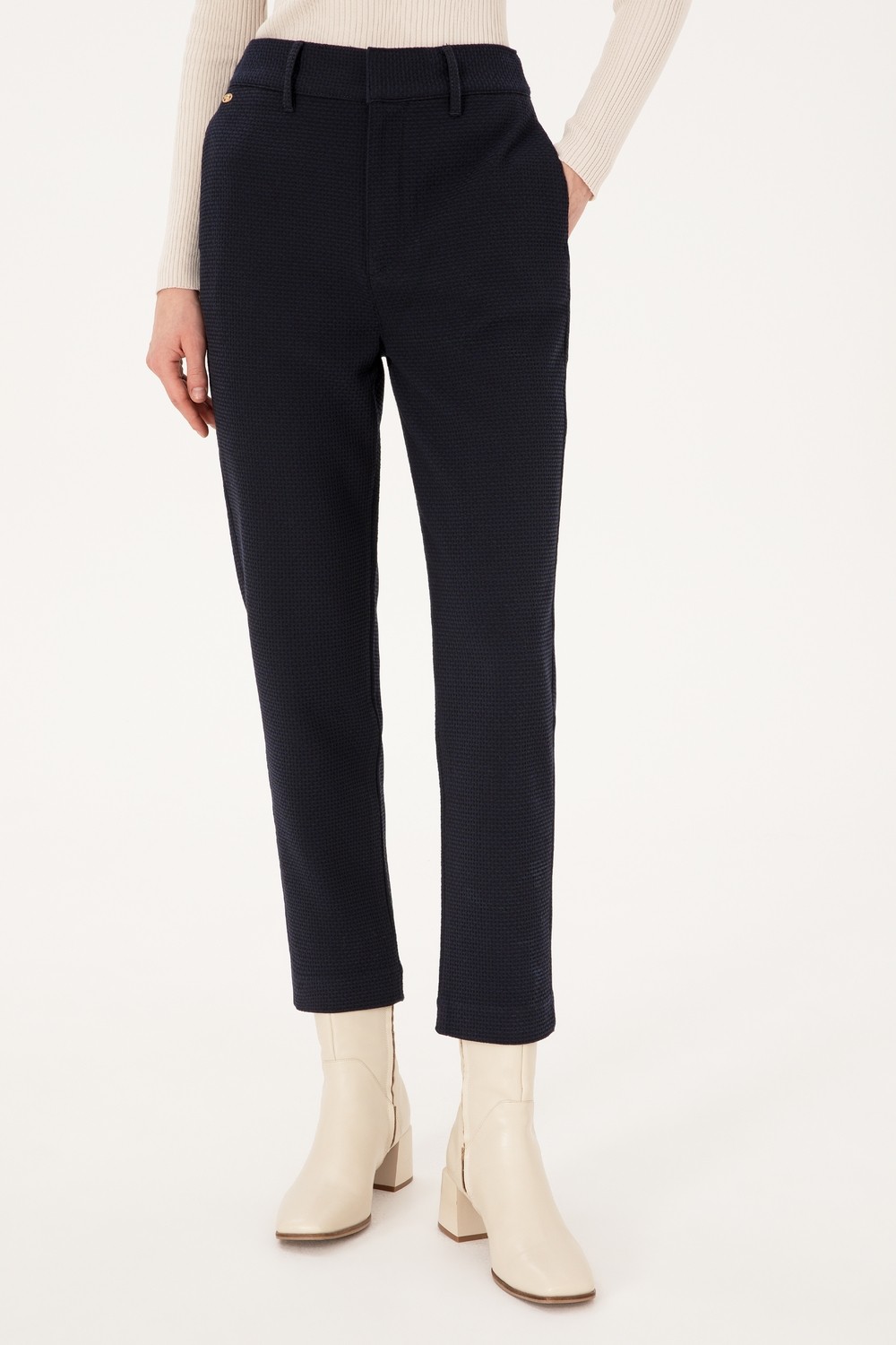 U.S. Polo Assn. Kadın Siyah Carrot High Fit Kanvas Pantolon 50316902-VR046 görsel 2