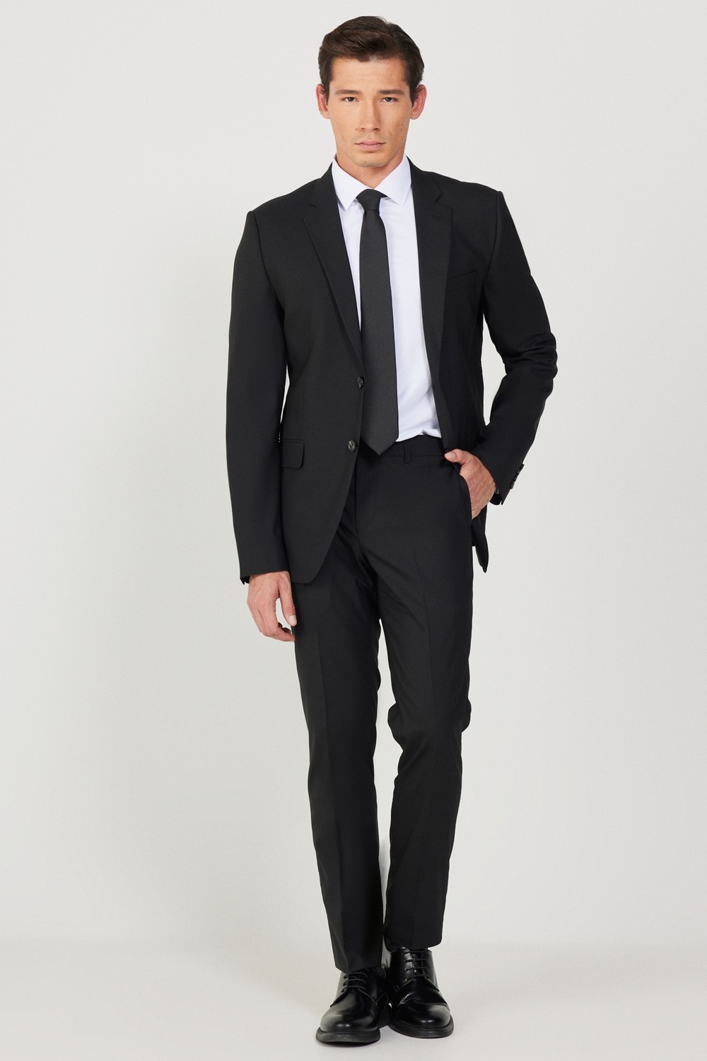 Altınyıldız Classics Erkek Siyah Slim Fit Dar Kesim Düz Siyah 8 Drop Su Geçirmez Nano Takım Elbise görsel 2