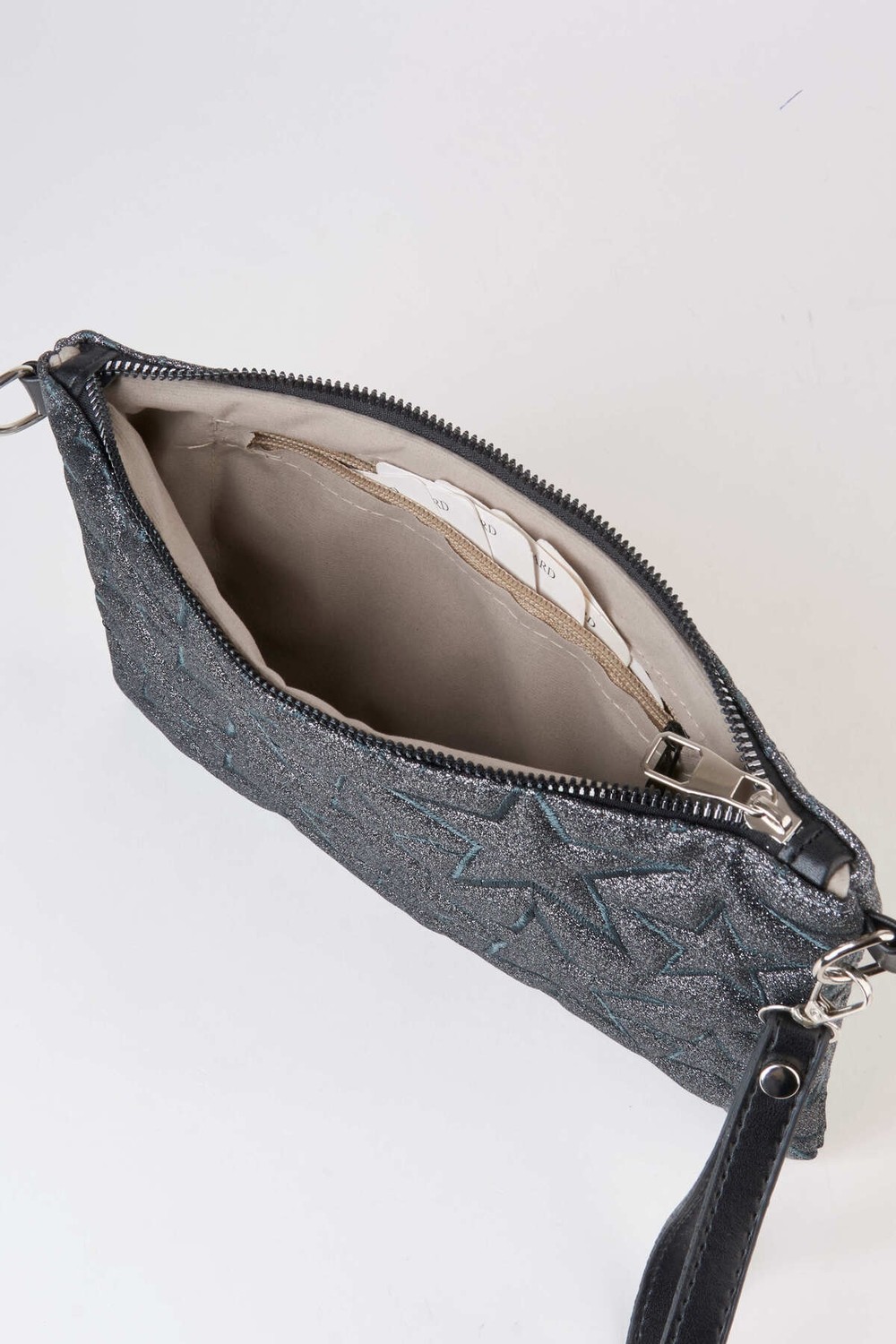 Vivaq Kadın Füme Simli Yıldız Nakışlı Suni Deri Bilek ve Zincir Askılı Portföy El ve Clutch Çanta görsel 5
