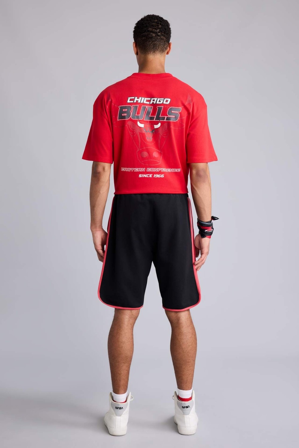 DeFacto NBA Chicago Bulls Standart Fit Kısa Paça Şort A3822AX26SP görsel 6